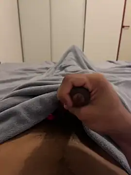 Snapshot of mallllll273838ko chatting on February 24, 2025, 2:37 pm mallllll273838ko online show from February 24, 2025, 2:37 pm