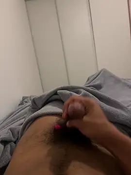 Snapshot of mallllll273838ko chatting on January 15, 2025, 6:40 pm mallllll273838ko online show from January 15, 2025, 6:40 pm