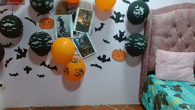 Snapshot of sila_bolum chatting on October 24, 2025, 5:56 pm sila bolum online show from October 24, 2025, 5:56 pm