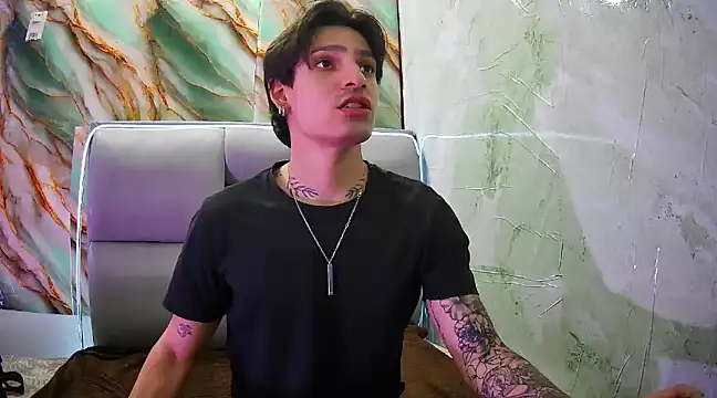 Apolo Hidalgo01 online show from February 2, 2025, 4:22 pm