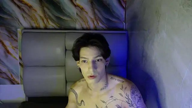 Snapshot of Apolo_Hidalgo01 chatting on October 5, 2025, 4:31 pm Apolo Hidalgo01 online show from October 5, 2025, 4:31 pm