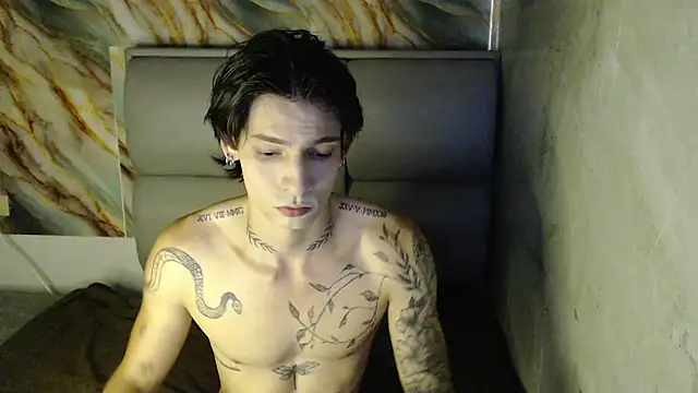 Snapshot of Apolo_Hidalgo01 chatting on October 11, 2025, 9:38 pm Apolo Hidalgo01 online show from October 11, 2025, 9:38 pm