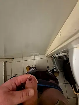 Snapshot of Ragnar-59 chatting on February 27, 2025, 12:34 pm Ragnar-59 online show from February 27, 2025, 12:34 pm