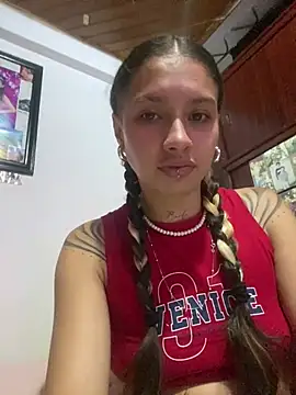 Snapshot of Andi9_ chatting on March 2, 2025, 1:47 am Andi9 online show from March 2, 2025, 1:47 am
