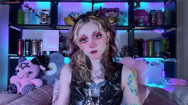  Devill Baby online show from May 30, 2026, 9:42 pm