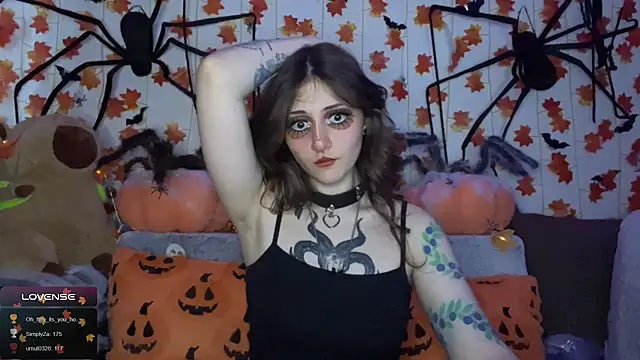 Snapshot of _Devill_Baby chatting on October 18, 2025, 7:10 am  Devill Baby online show from October 18, 2025, 7:10 am