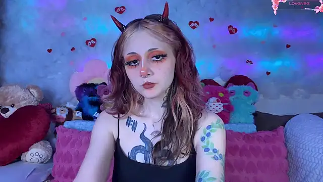 Snapshot of _Devill_Baby chatting on March 4, 2026, 8:38 pm Devill Baby online show from March 4, 2026, 8:38 pm