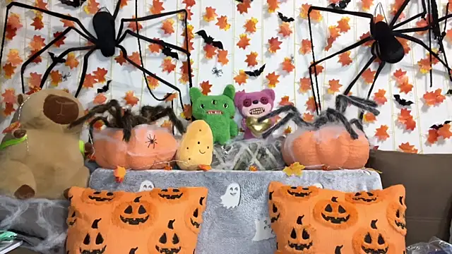 Snapshot of _Devill_Baby chatting on October 11, 2025, 5:36 pm  Devill Baby online show from October 11, 2025, 5:36 pm