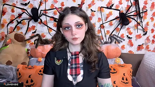 Snapshot of _Devill_Baby chatting on October 14, 2025, 5:57 pm  Devill Baby online show from October 14, 2025, 5:57 pm