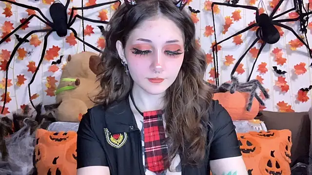 Snapshot of _Devill_Baby chatting on October 3, 2025, 4:52 pm  Devill Baby online show from October 3, 2025, 4:52 pm