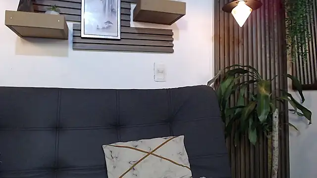 rihannagil online show from January 19, 2026, 3:21 am