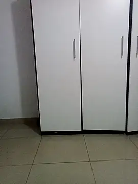 Snapshot of HotBootyBabe90 chatting on March 5, 2026, 4:20 am HotBootyBabe90 online show from March 5, 2026, 4:20 am