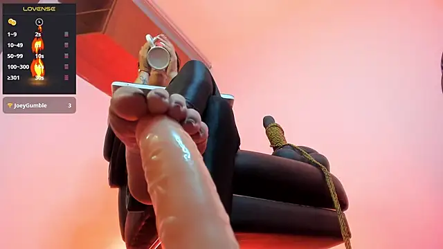 charlotte joliedart online show from February 27, 2025, 5:29 am