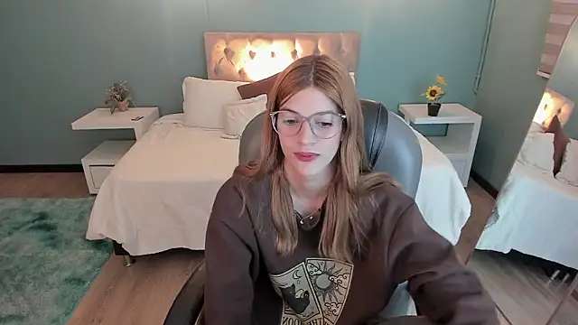 Nora Vennucci online show from January 31, 2026, 8:18 pm