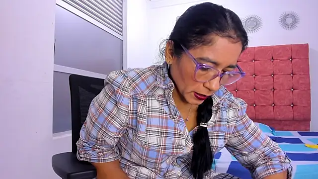 Snapshot of mature_bigass__ chatting on December 16, 2025, 11:36 am mature bigass online show from December 16, 2025, 11:36 am