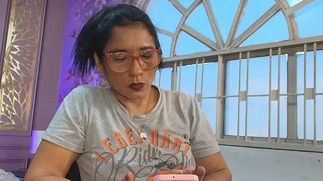 Snapshot of mature_bigass__ chatting on December 3, 2025, 11:42 am mature bigass online show from December 3, 2025, 11:42 am