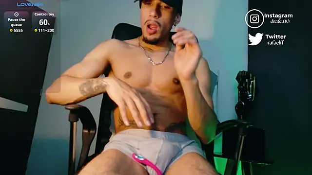 Snapshot of rafael_stone chatting on October 21, 2025, 1:38 am rafael stone online show from October 21, 2025, 1:38 am