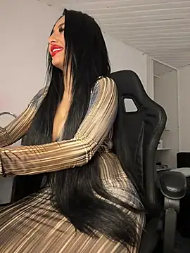 Anily Lovely online show from March 3, 2025, 7:49 pm
