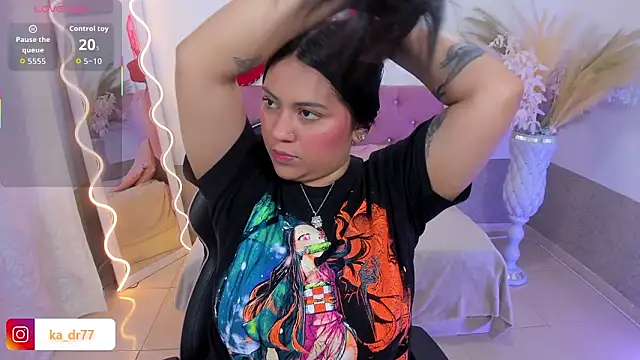 kendra tay online show from March 12, 2026, 3:45 am