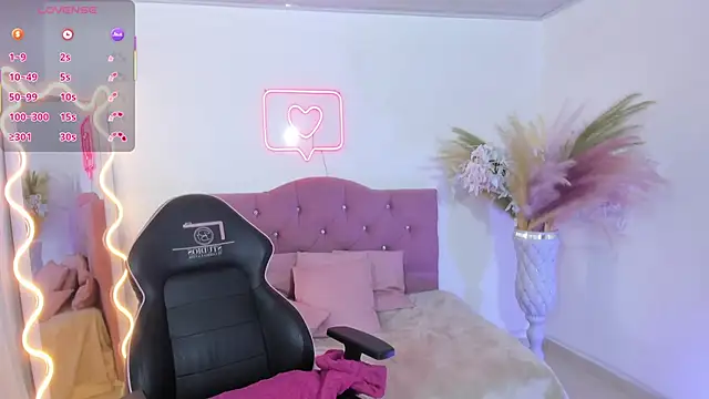 kendra tay online show from November 27, 2025, 3:18 am