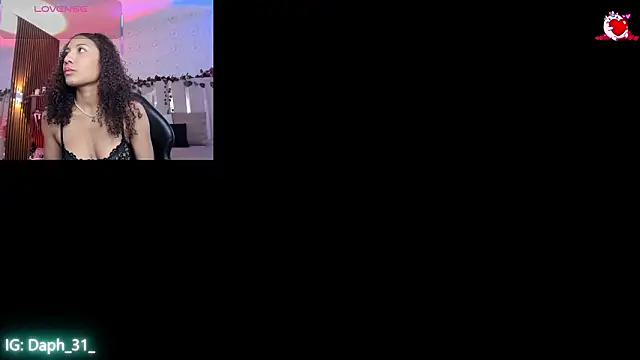 Snapshot of Daphnne_tay chatting on February 22, 2026, 3:42 am Daphnne tay online show from February 22, 2026, 3:42 am