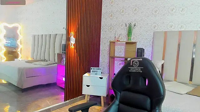 Snapshot of Daphnne_tay chatting on September 17, 2025, 3:08 am Daphnne tay online show from September 17, 2025, 3:08 am