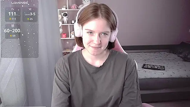 CassieJuice69 online show from October 5, 2025, 1:46 pm