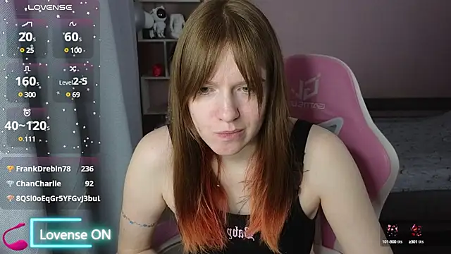 CassieJuice69 online show from February 14, 2025, 11:31 pm