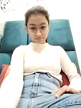 Snapshot of Aleena_Rai chatting on December 1, 2024, 6:35 pm Aleena Rai online show from December 1, 2024, 6:35 pm
