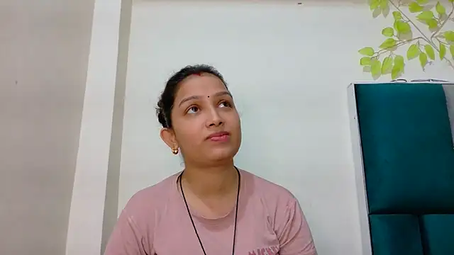 Snapshot of Aleena_Rai chatting on September 27, 2025, 6:47 pm Aleena Rai online show from September 27, 2025, 6:47 pm