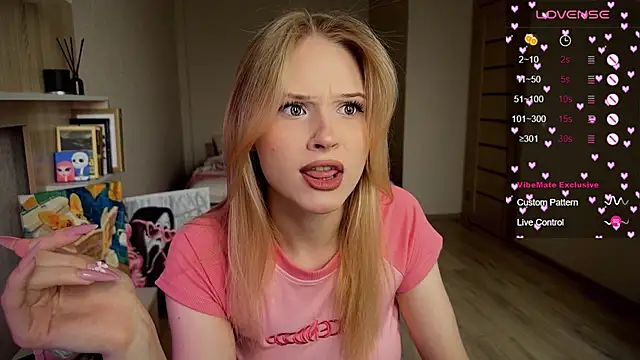 Snapshot of lisa_barbie chatting on October 4, 2025, 6:59 am lisa barbie online show from October 4, 2025, 6:59 am