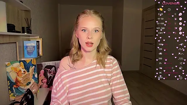 Snapshot of lisa_barbie chatting on October 19, 2025, 3:59 pm lisa barbie online show from October 19, 2025, 3:59 pm