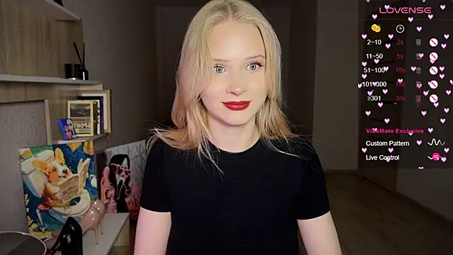 Snapshot of lisa_barbie chatting on September 24, 2025, 3:18 pm lisa barbie online show from September 24, 2025, 3:18 pm