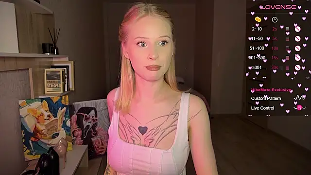 Snapshot of lisa_barbie chatting on October 11, 2025, 6:20 pm lisa barbie online show from October 11, 2025, 6:20 pm