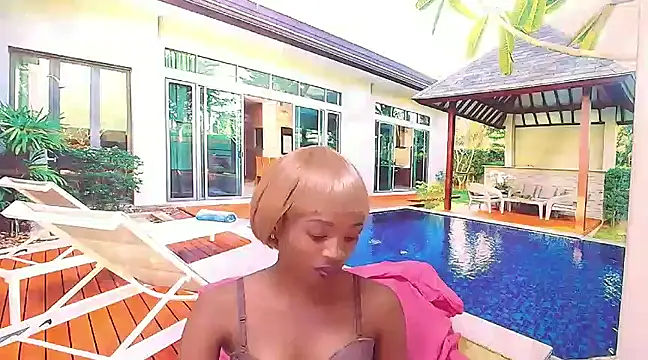 EbonyCreamy69 online show from February 11, 2025, 10:07 pm