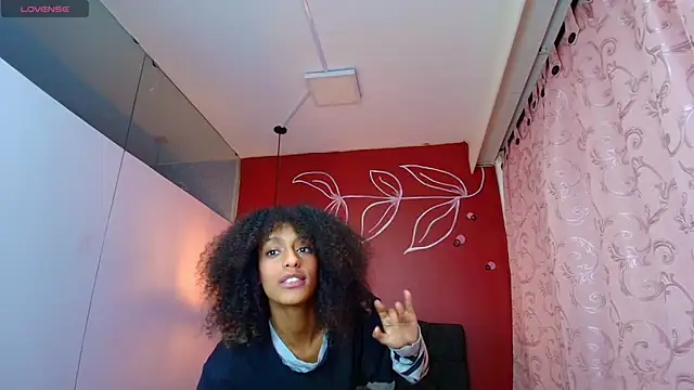 Zia Green online show from February 26, 2025, 12:16 pm