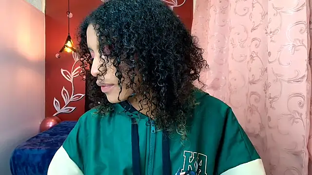 Zia Green online show from February 1, 2025, 12:04 pm