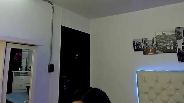 Snapshot of Amy_Kiitty_ chatting on September 20, 2025, 8:25 pm Amy Kiitty online show from September 20, 2025, 8:25 pm