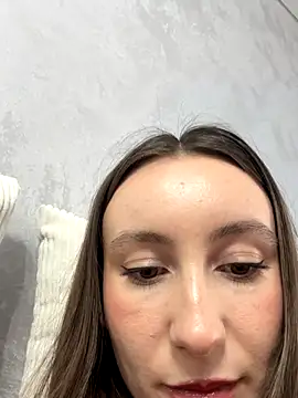 Snapshot of viviandaimond1 chatting on October 9, 2025, 11:44 am viviandaimond1 online show from October 9, 2025, 11:44 am