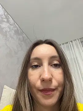 viviandaimond1 online show from February 5, 2026, 7:53 pm