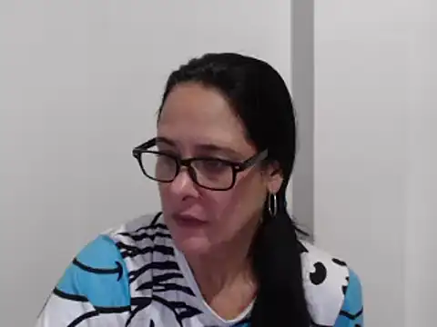 Snapshot of Antonella2_4 chatting on January 6, 2025, 7:45 pm Antonella2 4 online show from January 6, 2025, 7:45 pm