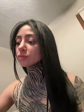 Snapshot of decayingcandy chatting on March 12, 2025, 5:46 am decayingcandy online show from March 12, 2025, 5:46 am