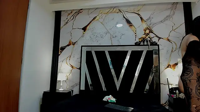 Snapshot of KarinaSimonz chatting on September 28, 2025, 3:30 pm KarinaSimonz online show from September 28, 2025, 3:30 pm