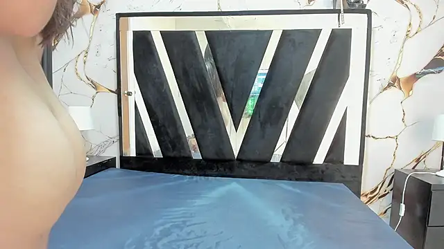 Snapshot of KarinaSimonz chatting on October 12, 2025, 3:02 pm KarinaSimonz online show from October 12, 2025, 3:02 pm