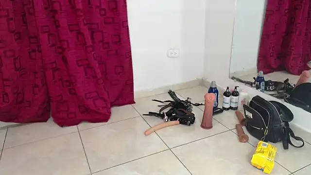 KarinaSimonz online show from February 19, 2025, 7:26 pm