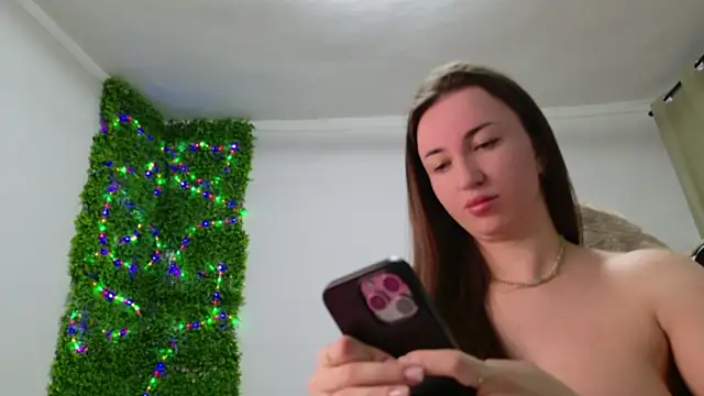 Snapshot of Lorennameliyy chatting on February 27, 2025, 7:47 pm Lorennameliyy online show from February 27, 2025, 7:47 pm