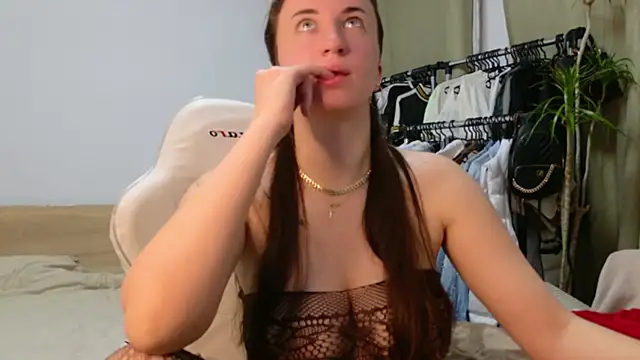 Snapshot of Lorennameliyy chatting on March 10, 2025, 8:12 pm Lorennameliyy online show from March 10, 2025, 8:12 pm