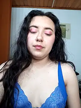 Emi chik online show from November 27, 2025, 9:54 am