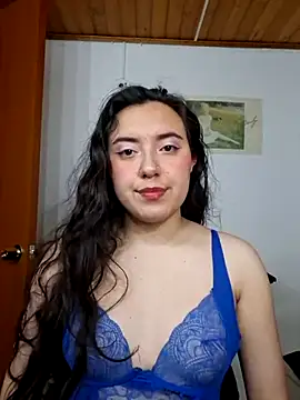 Snapshot of Emi_chik chatting on March 1, 2026, 10:26 am Emi chik online show from March 1, 2026, 10:26 am