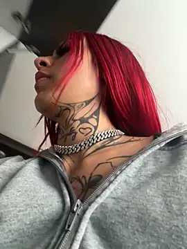 Snapshot of Kuromi_LS chatting on October 8, 2025, 7:03 pm Kuromi LS online show from October 8, 2025, 7:03 pm